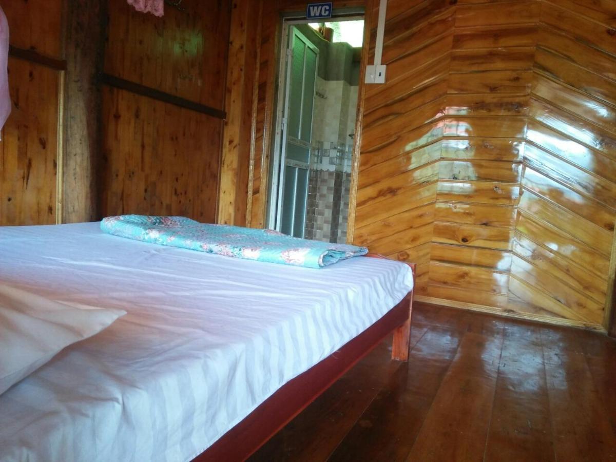 Tran Xuan Homestay Ba Be Village Bagian luar foto