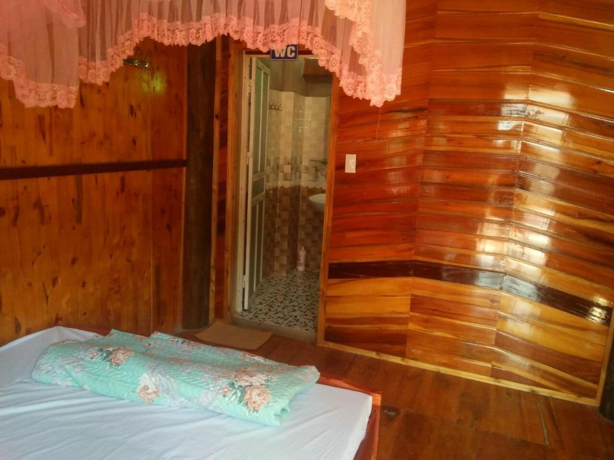 Tran Xuan Homestay Ba Be Village Bagian luar foto