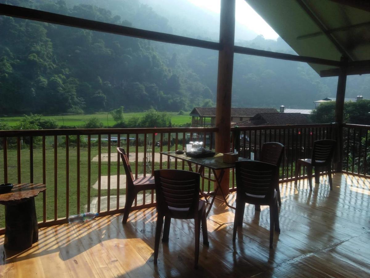 Tran Xuan Homestay Ba Be Village Bagian luar foto