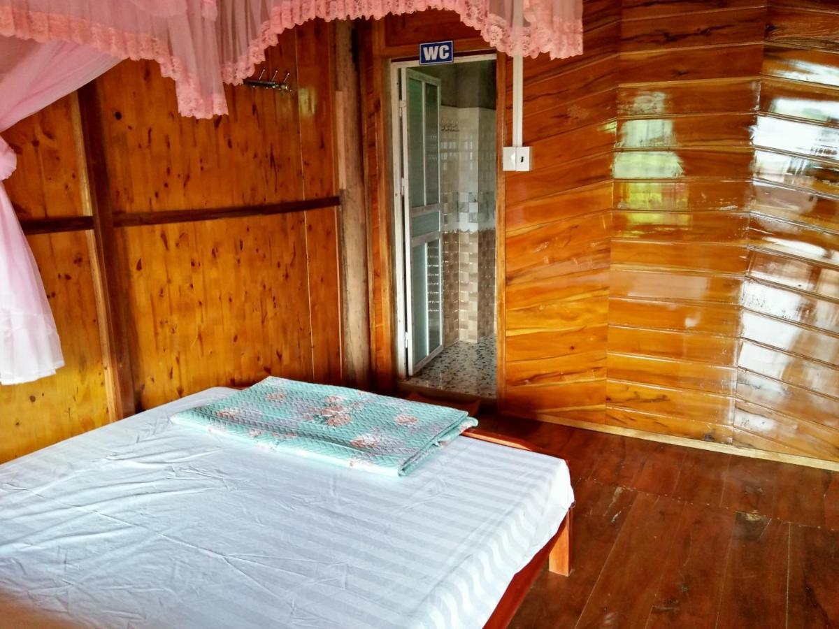 Tran Xuan Homestay Ba Be Village Bagian luar foto