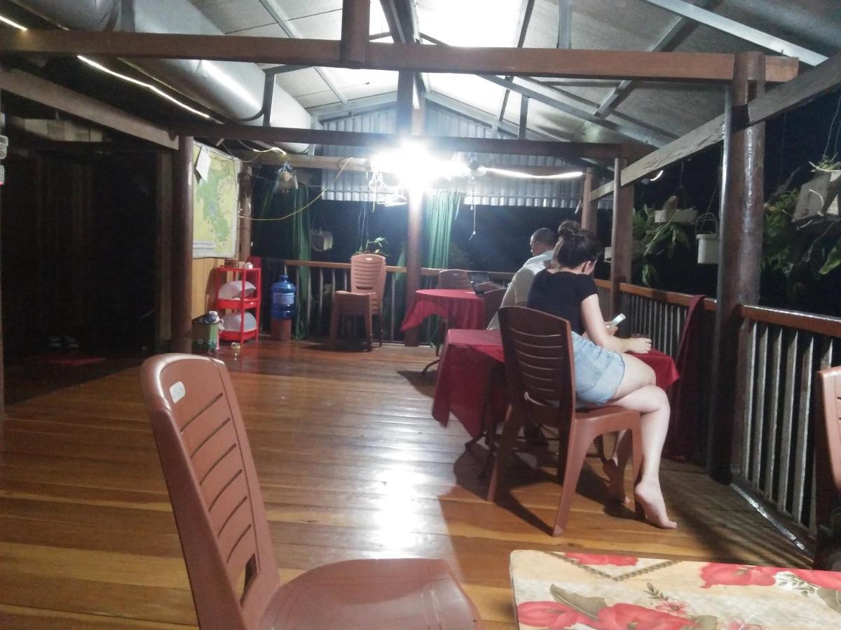 Tran Xuan Homestay Ba Be Village Bagian luar foto